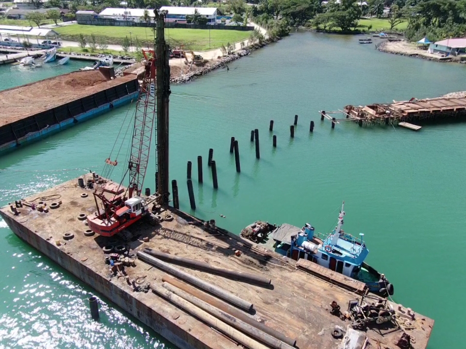 PEMBANGUNAN TAHAP II PELABUHAN TELUK BUNGUS